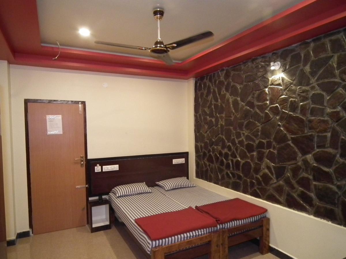 Galaxy Lodge Chikmagalur Exterior photo